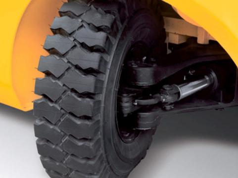 Замена ступицы управляемого колеса погрузчика Hyundai