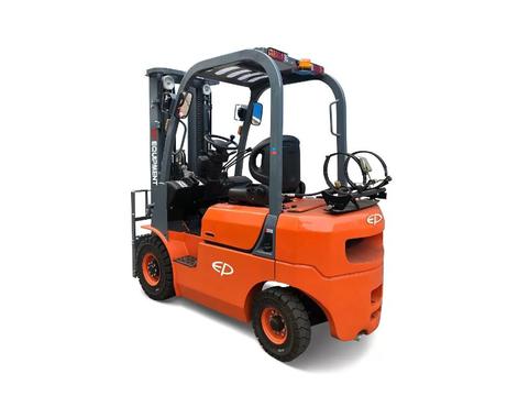Бензиновый погрузчик EP CPQD18T8